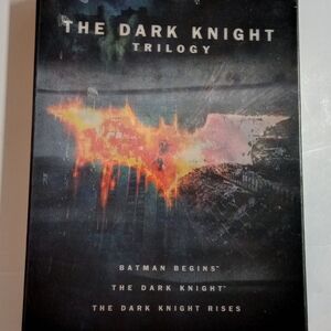 The Dark Knight Trilogy Box Set With Book